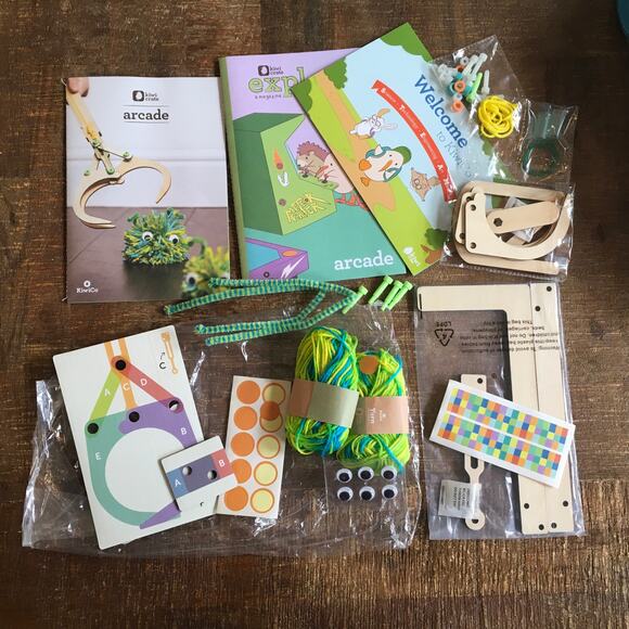 Kiwico Kiwi Crate Kit Arcade Claw STEM STEAM Engineering Toy Building Age 5+ - Picture 1 of 2